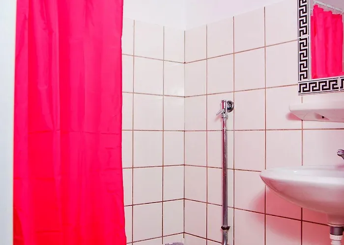 Falirala Apartament *