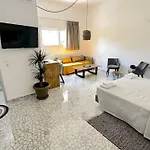 Falirala Apartmán *