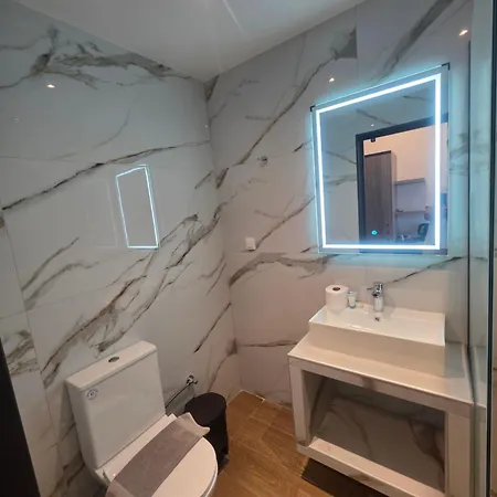Falirala Apartman *