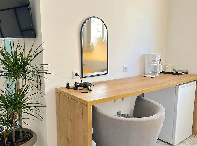 Apartment Falirala *